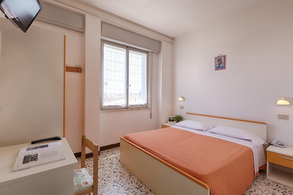 Hotel Dinarica ماروتّا المظهر الخارجي الصورة